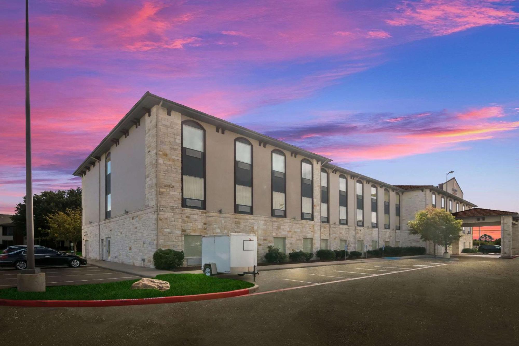 Comfort Suites Granbury Ngoại thất bức ảnh